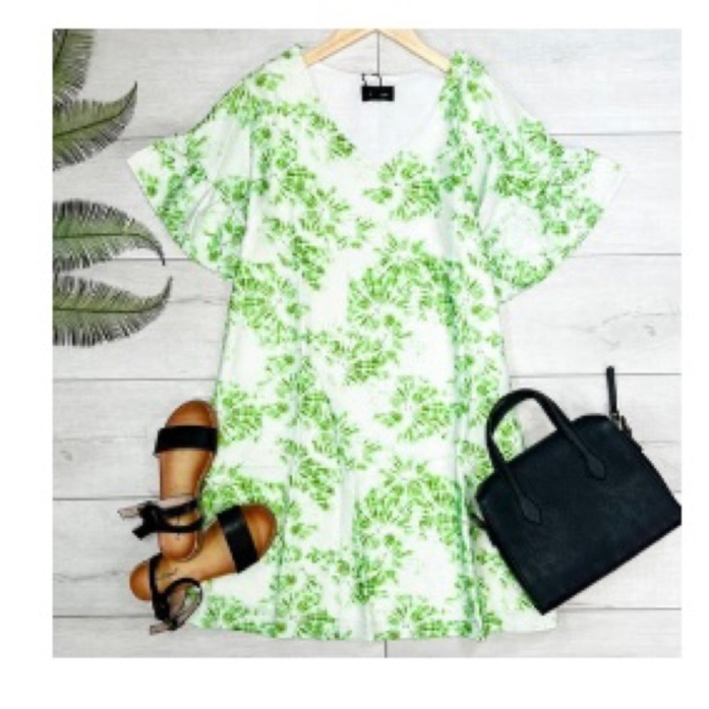NWT SM Heyson V-Neck Ruffle Sleeve Detail Tie Dye Patterned Dress with Pockets